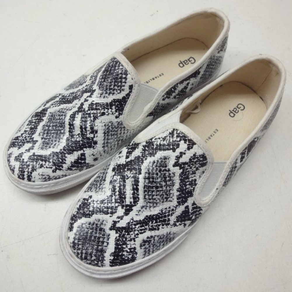 GAP Women's Snakeskin Pattern Slip-On Sneakers 8.5